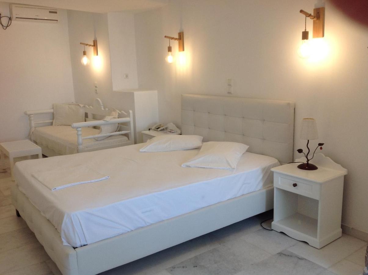 Hotel Anixis Naxos City Exterior photo